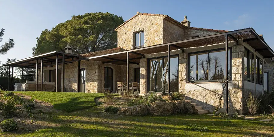 Architektur Alpes Maritimes