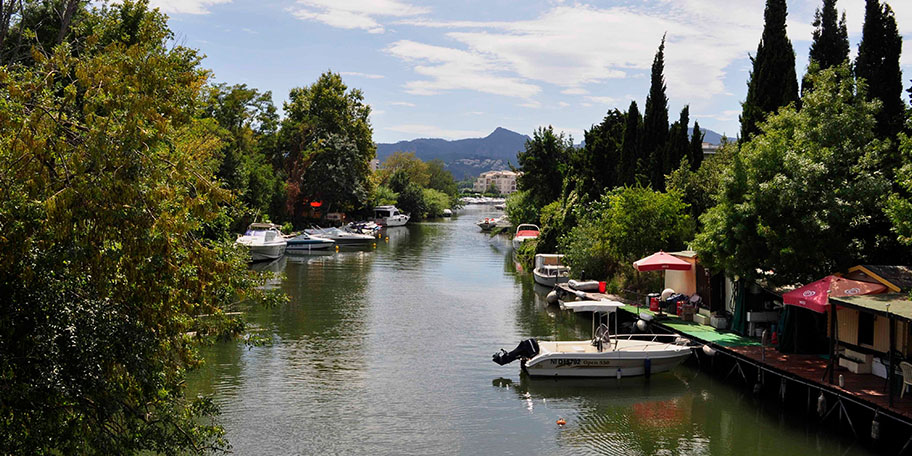 Mandelieu la Napoule village autour de Cannes