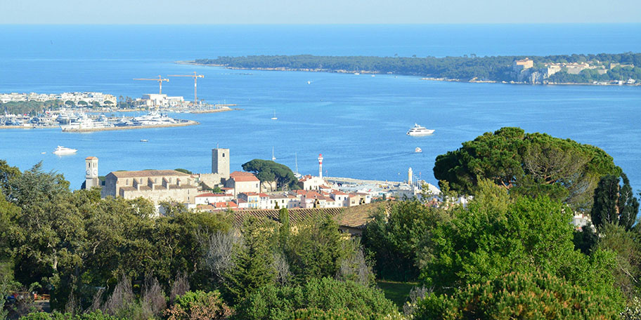 Uitzicht op Cannes