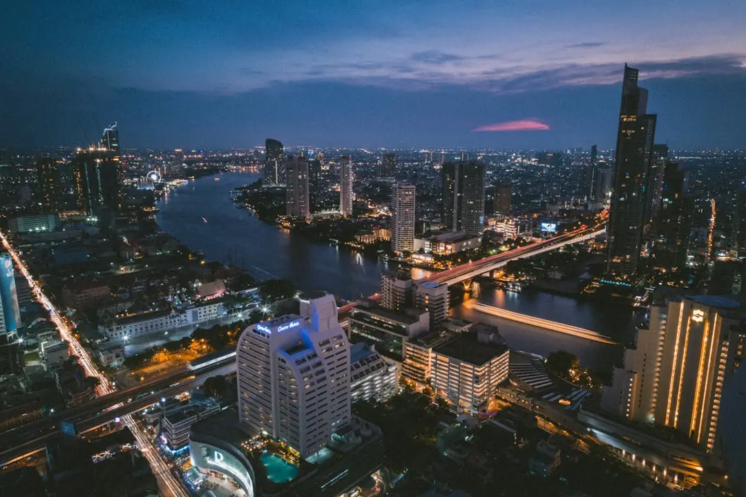 Benötige ich einen Anwalt beim Immobilienkauf in Thailand?