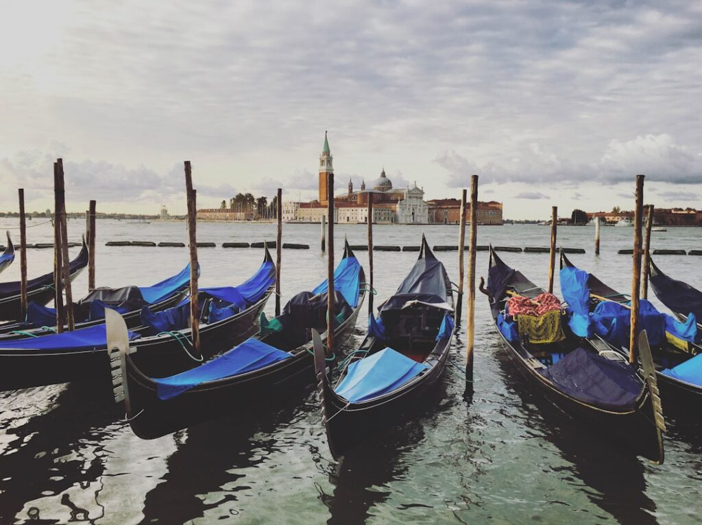City vs. countryside: where should I buy a home in Italy?