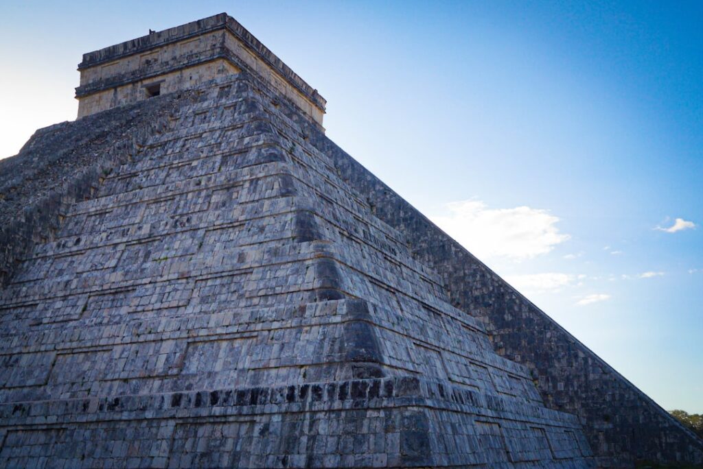 Condo living in Mexico: what to expect with apartments and HOAs