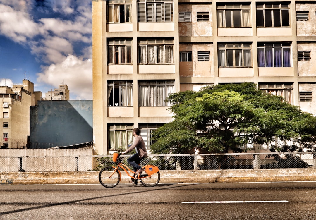 How does the cost of living in São Paulo compare to the Us/Uk?