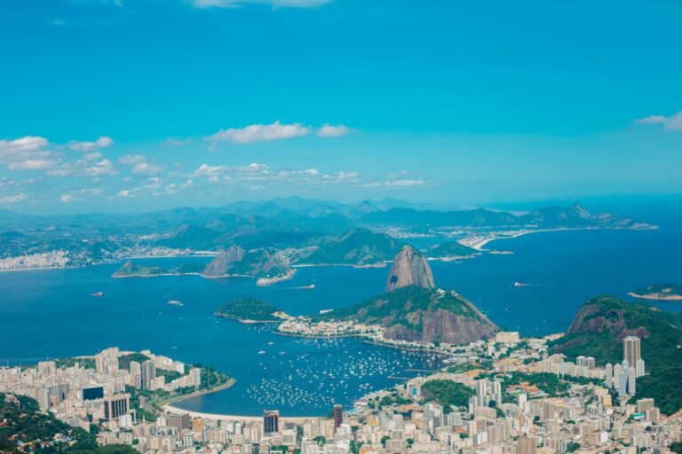 Do expats have to pay taxes both in Brazil and their home country?