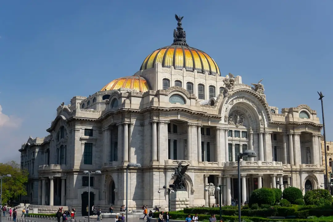 Huizenprijzen per regio: waar in Mexico vindt u de goedkoopste en duurste woningen?