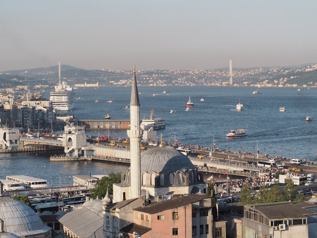 Den richtigen Immobilienmakler finden: Tipps für die Maklersuche in der Türkei
