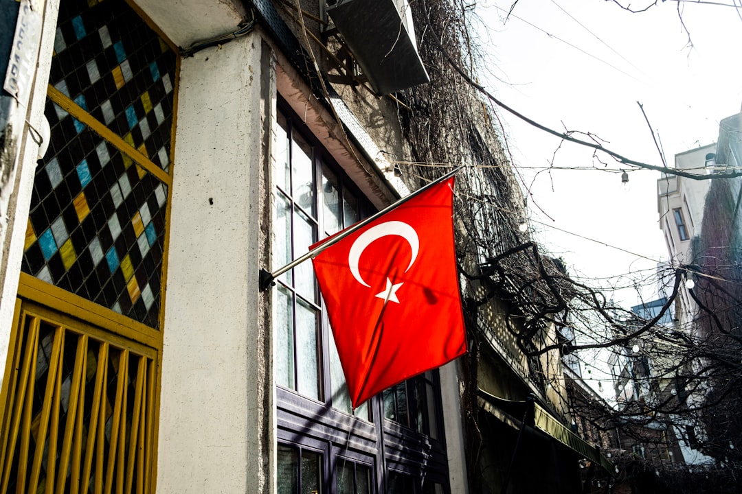 Juridische begeleiding bij het kopen van een huis in Turkije: advocaat, makelaar en notaris uitgelegd