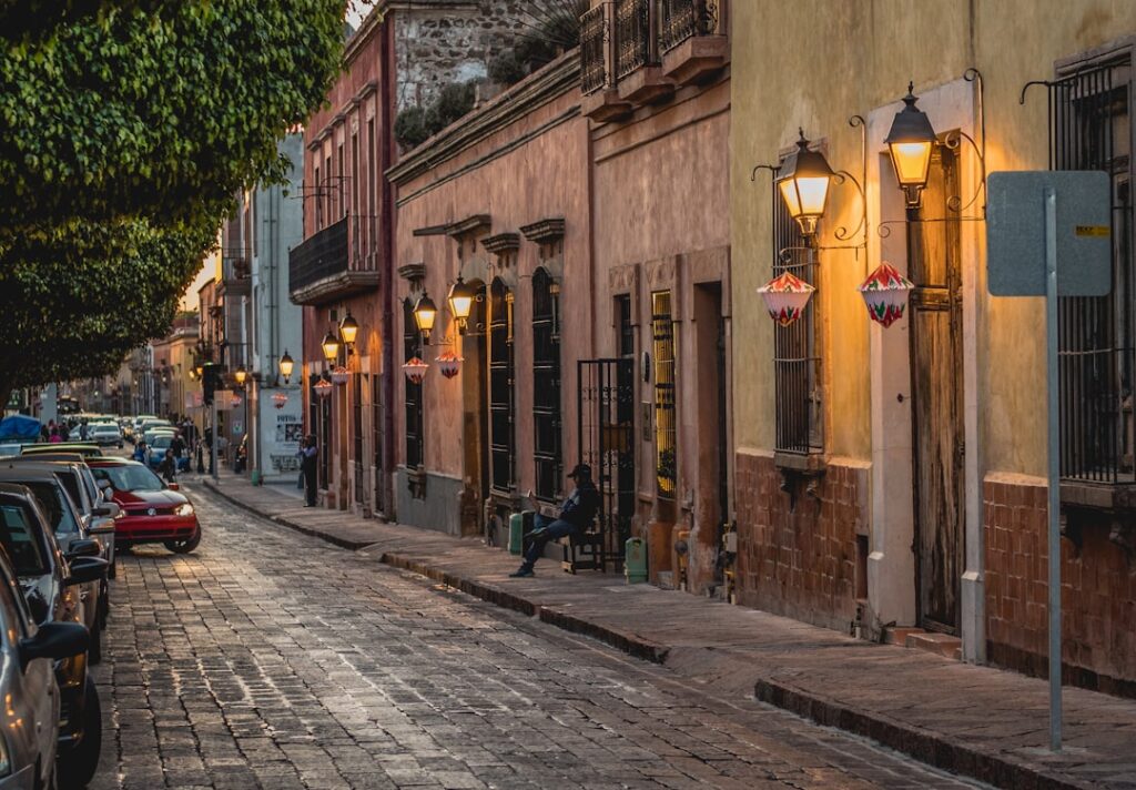 Mexico vs Portugal: lifestyle and cost comparison for expats