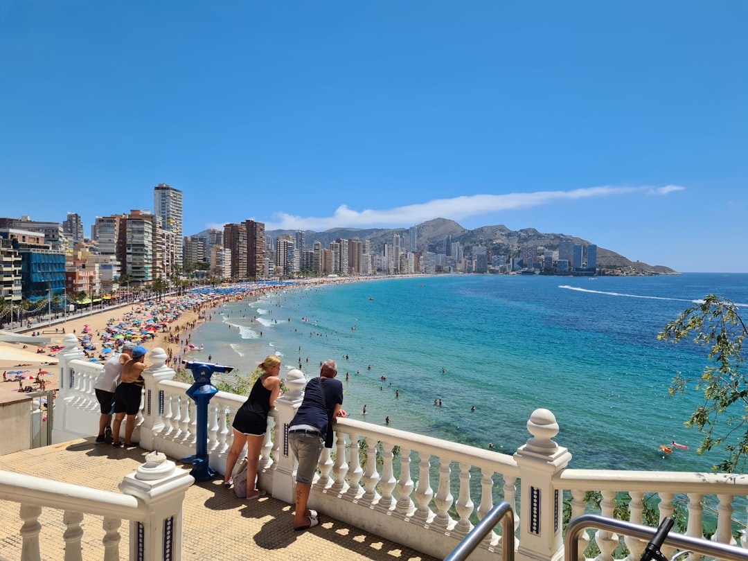 Moving to Alicante from the UK: a complete guide for expats