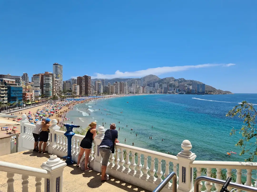 Moving to Alicante from the UK: a complete guide for expats