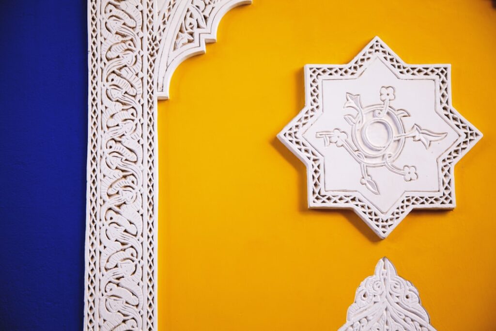 Navigating Moroccan bureaucracy: tips for getting paperwork done efficiently
