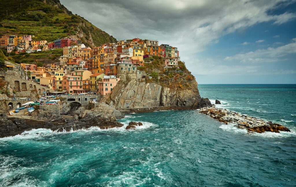 What paperwork do I need to move to Italy?