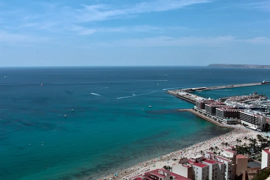 How to retire in Alicante as an American: visas, costs, and lifestyle