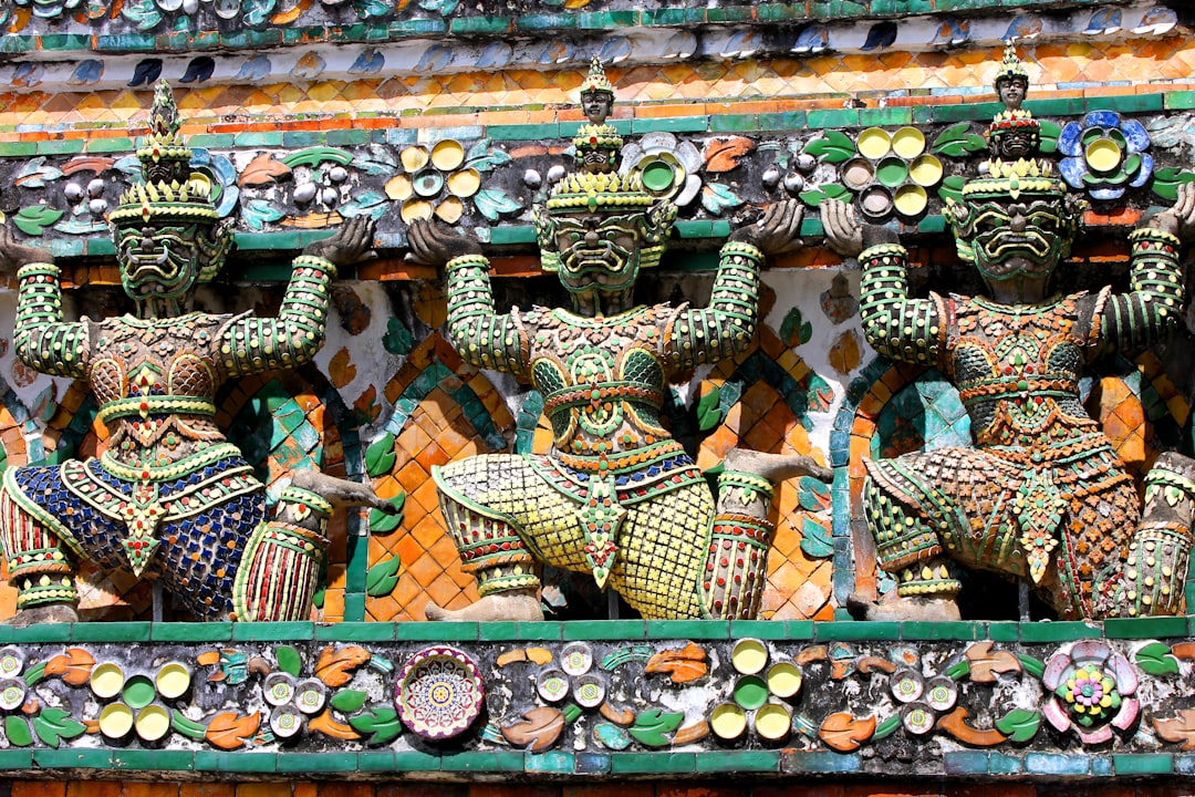 Thailand property laws: owning condos vs houses as a foreigner