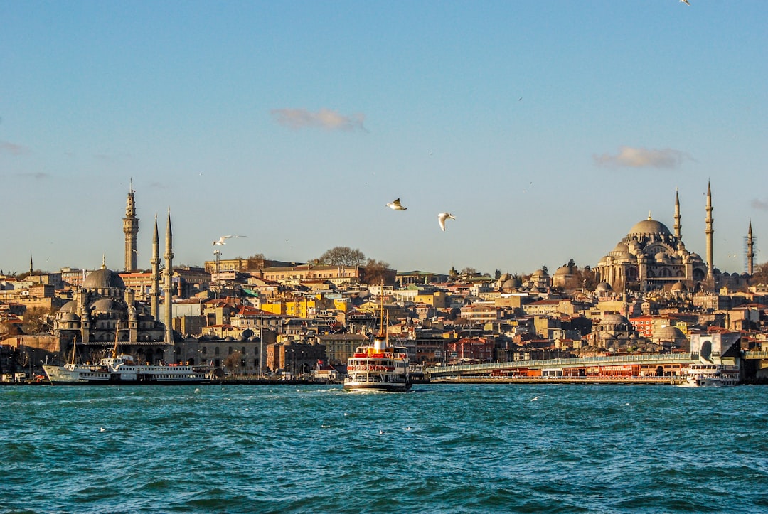 Understanding Turkish etiquette: do’s and don’ts for new expats