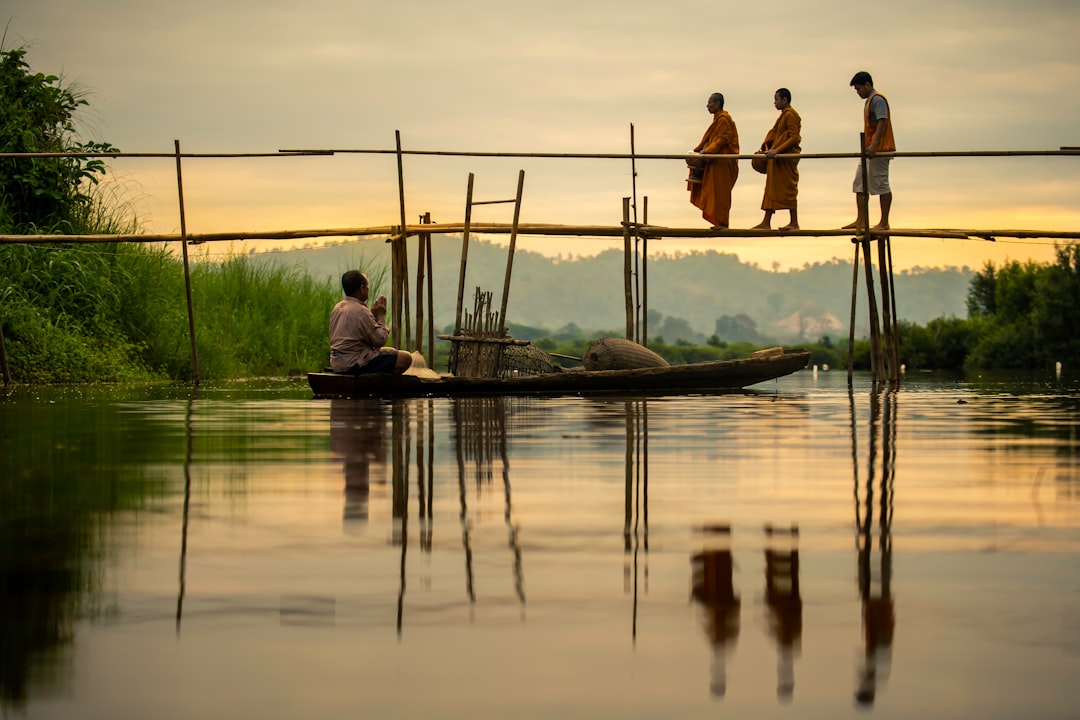 Visa runs and border hopping: maintaining your visa status