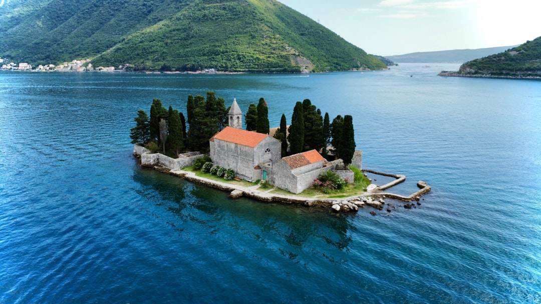 Aardbevingsrisico in Kroatië: wat betekent het voor huiseigenaren?