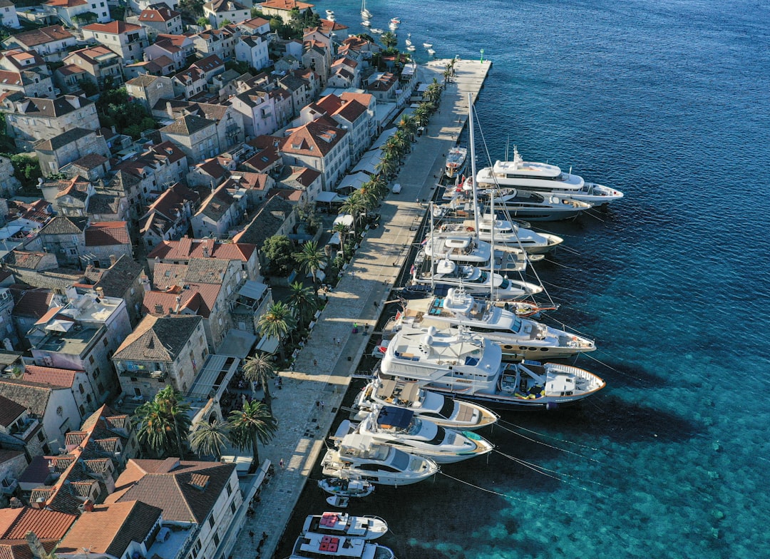 Heb je een advocaat nodig bij aankoop van vastgoed in Kroatië?