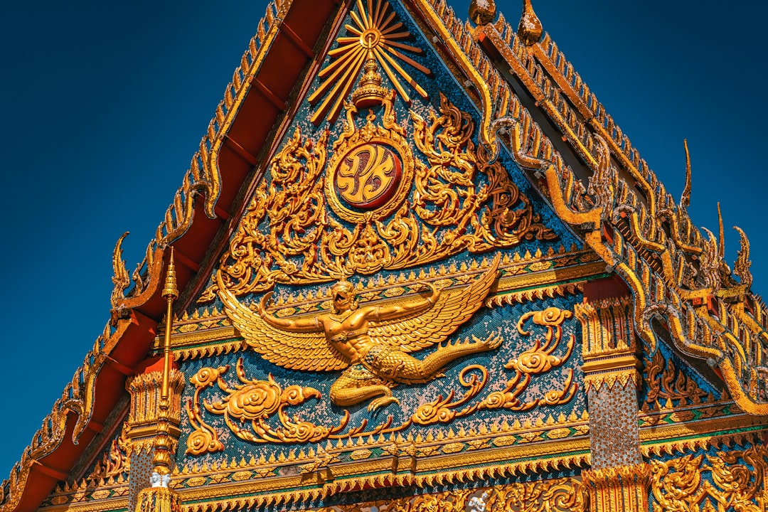 Asunnon ostaminen yrityksen nimissä Thaimaassa – hyödyt ja riskit