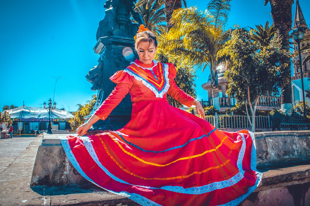 Бюрократия и документы: как оплачивать счета и решать вопросы владельцу жилья в Мексике