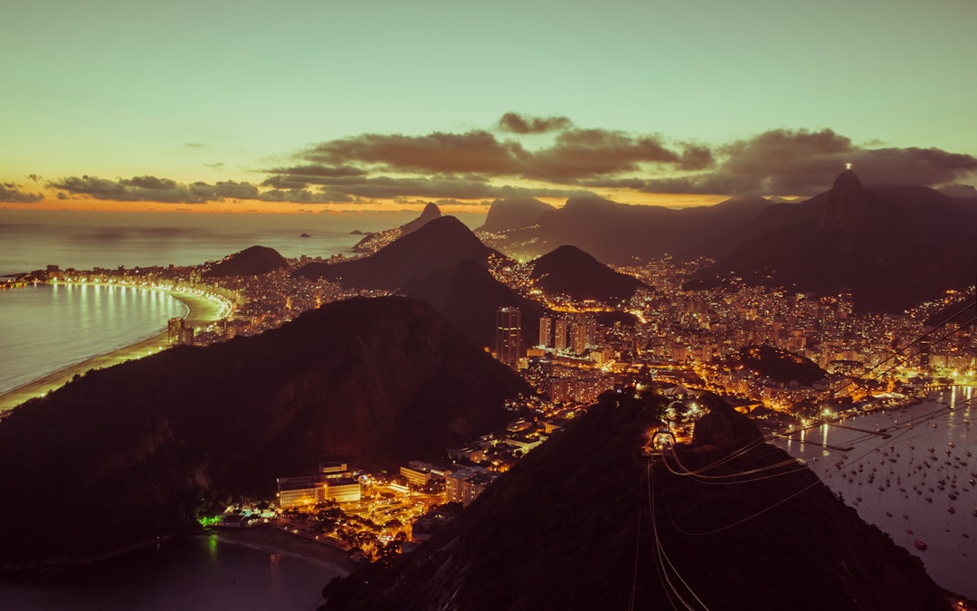 Le case brasiliane vs italiane: differenze di costruzione, spazi e comfort abitativo