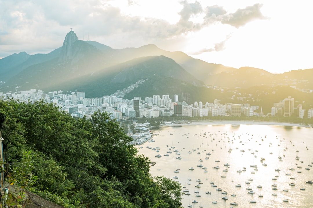 ¿Cómo funciona la propiedad inmobiliaria en Brasil? Escrituras, registro y títulos