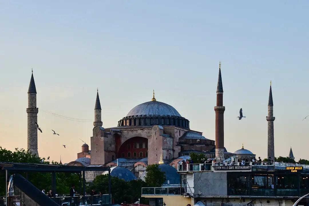 Güvenilir emlak danışmanı veya inşaat firması nasıl seçilir?