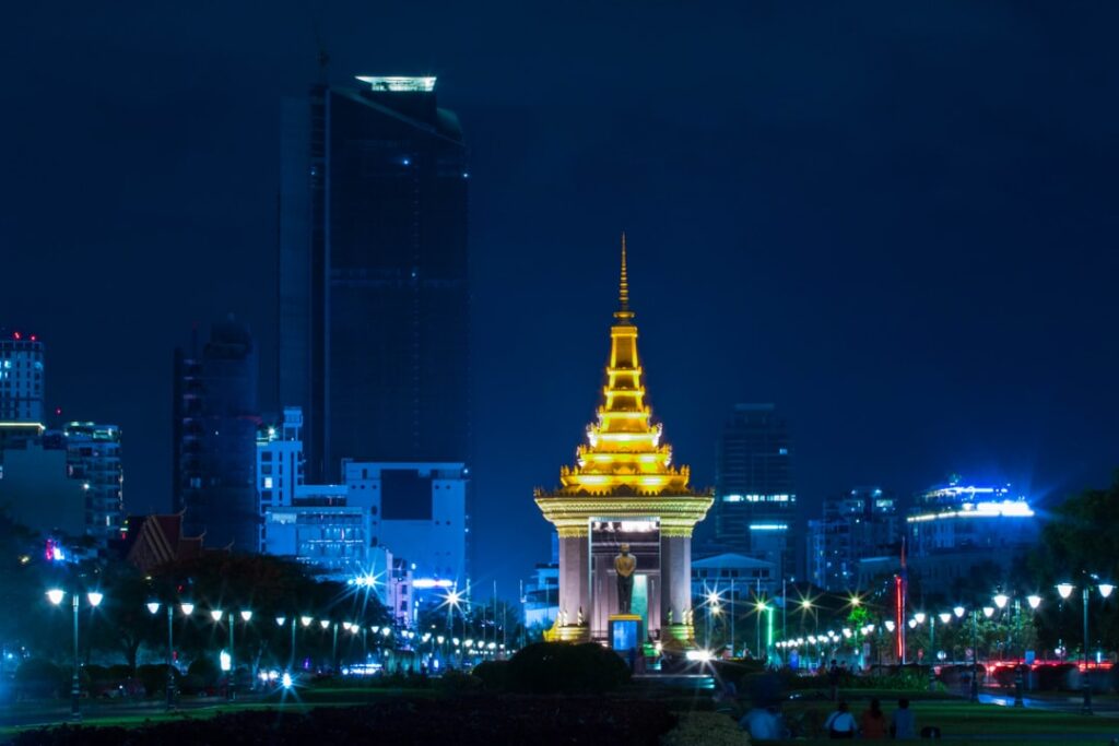 การเลือกทำเลทองในประเทศไทย: ปัจจัยอะไรที่ทำให้ย่านนั้นมีค่า?