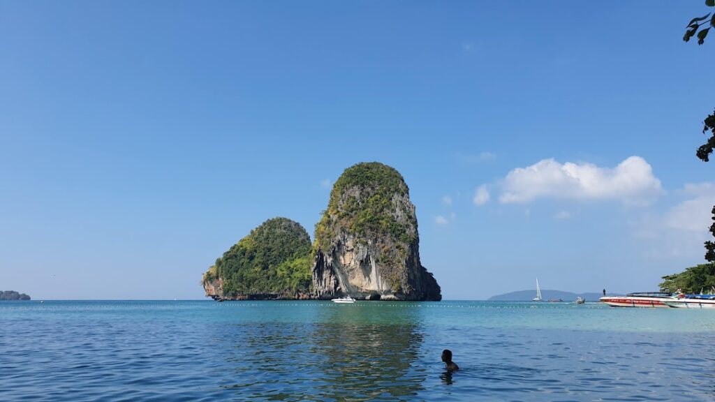 Är det en bra idé att köpa bostad i Thailand? För- och nackdelar för svenska köpare