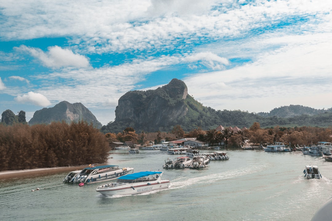 Köpa bostad tillsammans med andra i Thailand – vad gäller vid samägande?