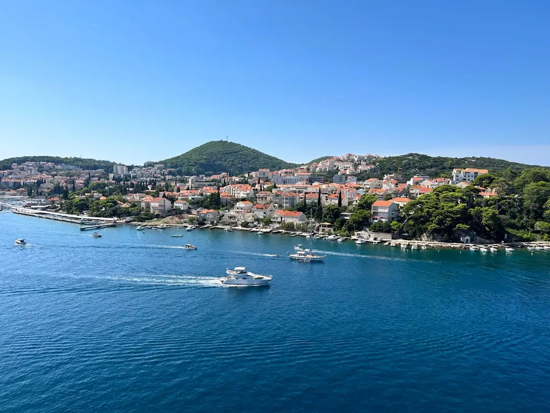 Kroatisch vastgoed vergeleken met Spanje en Frankrijk: voor- en nadelen voor kopers