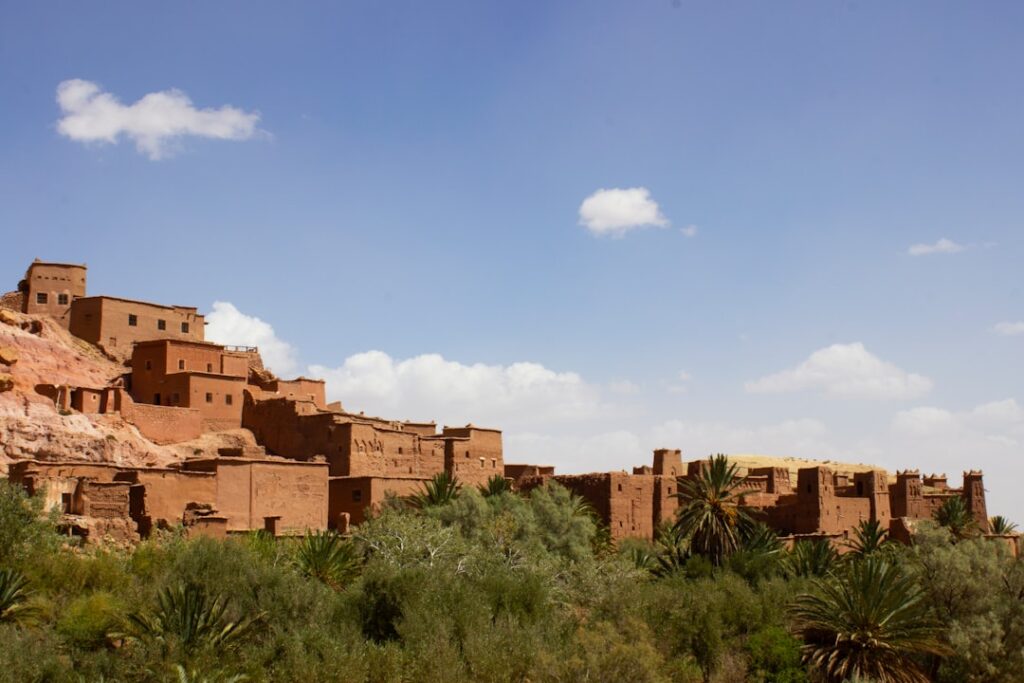 Leyes de propiedad en Marruecos: título, Melkía y seguridad jurídica para compradores