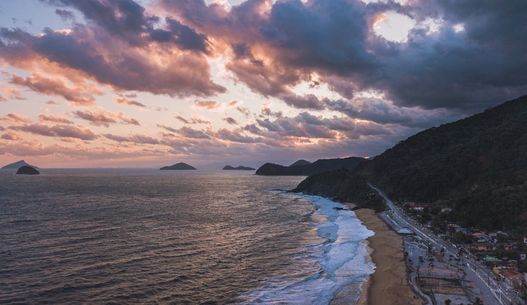 Mitos e verdades sobre morar no Brasil: o que estrangeiros precisam saber antes de se mudar