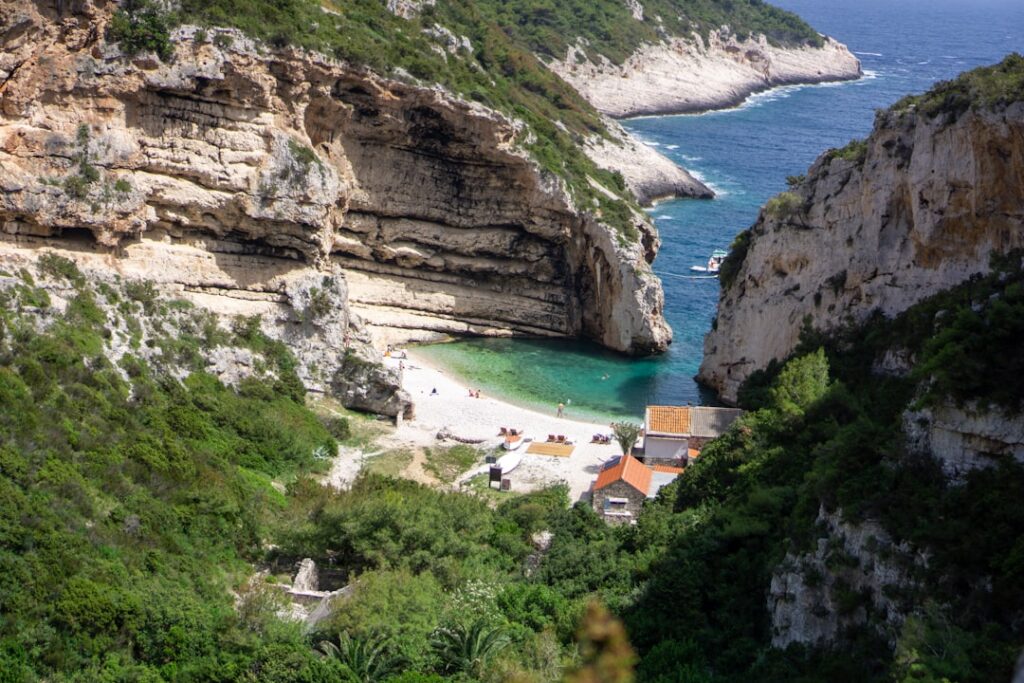 Nekretnine uz plažu u Hrvatskoj: ponuda i cijene