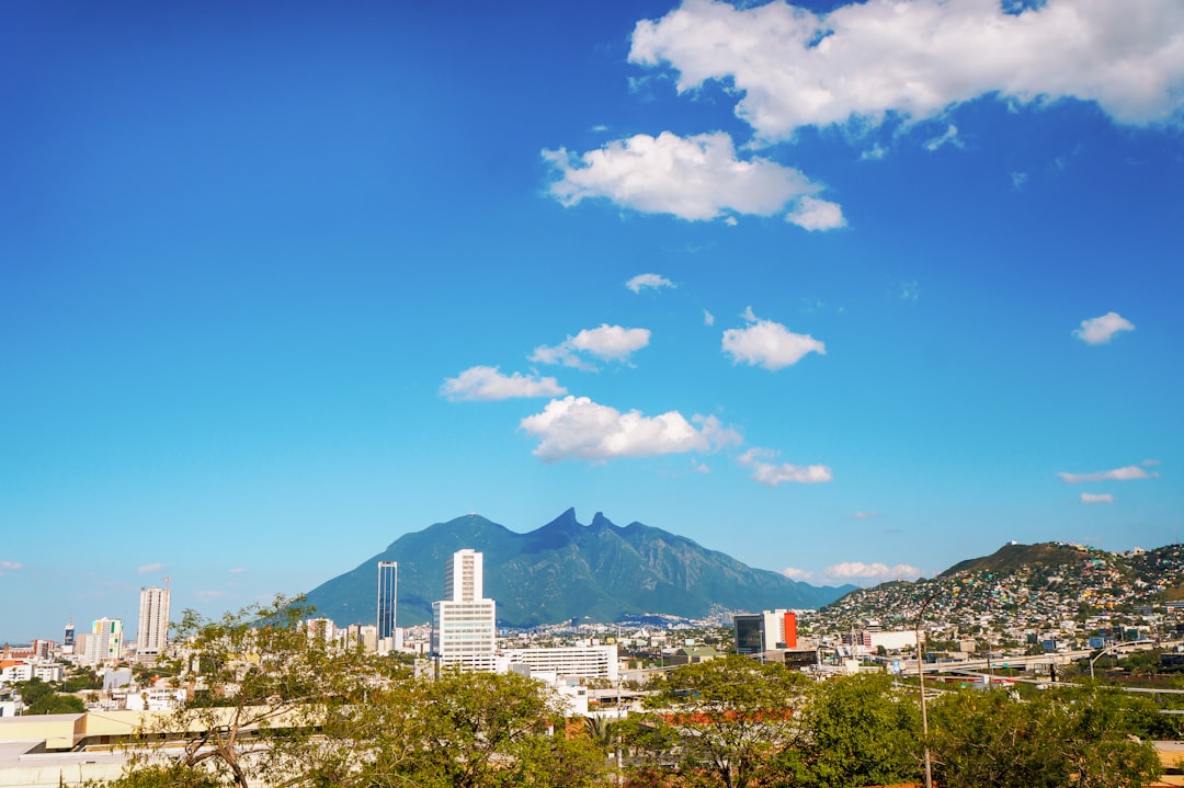 Notario y escritura: el rol del notario en la compraventa inmobiliaria en México