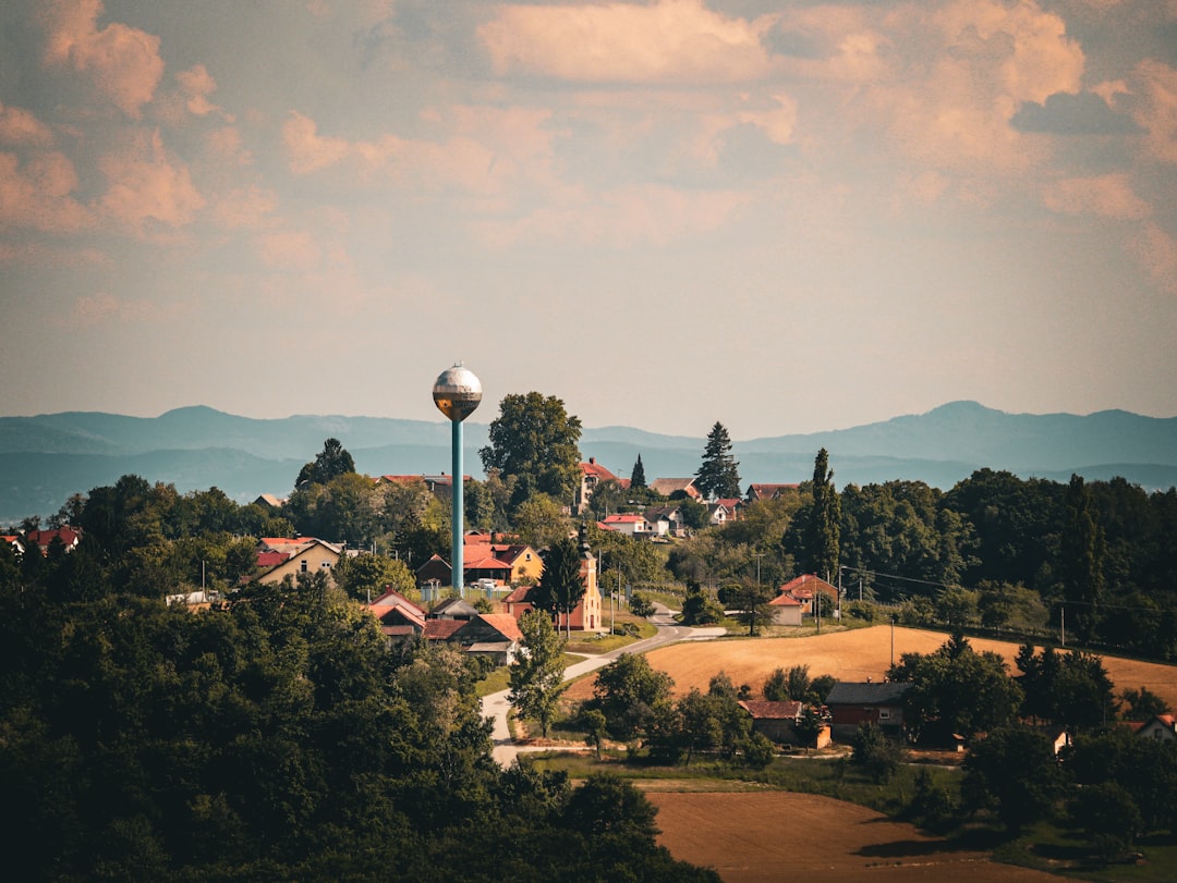 Notariskosten en juridische kosten in Kroatië: hoeveel betaalt u?