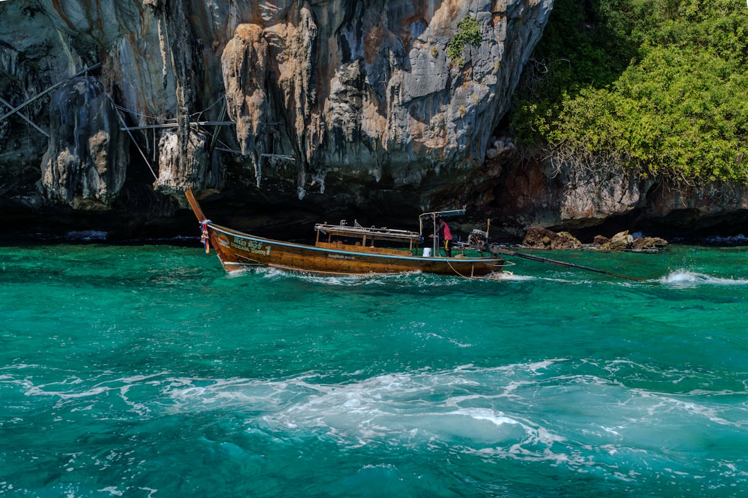 Pagare una casa in Thailandia dall'Italia: come trasferire fondi in sicurezza