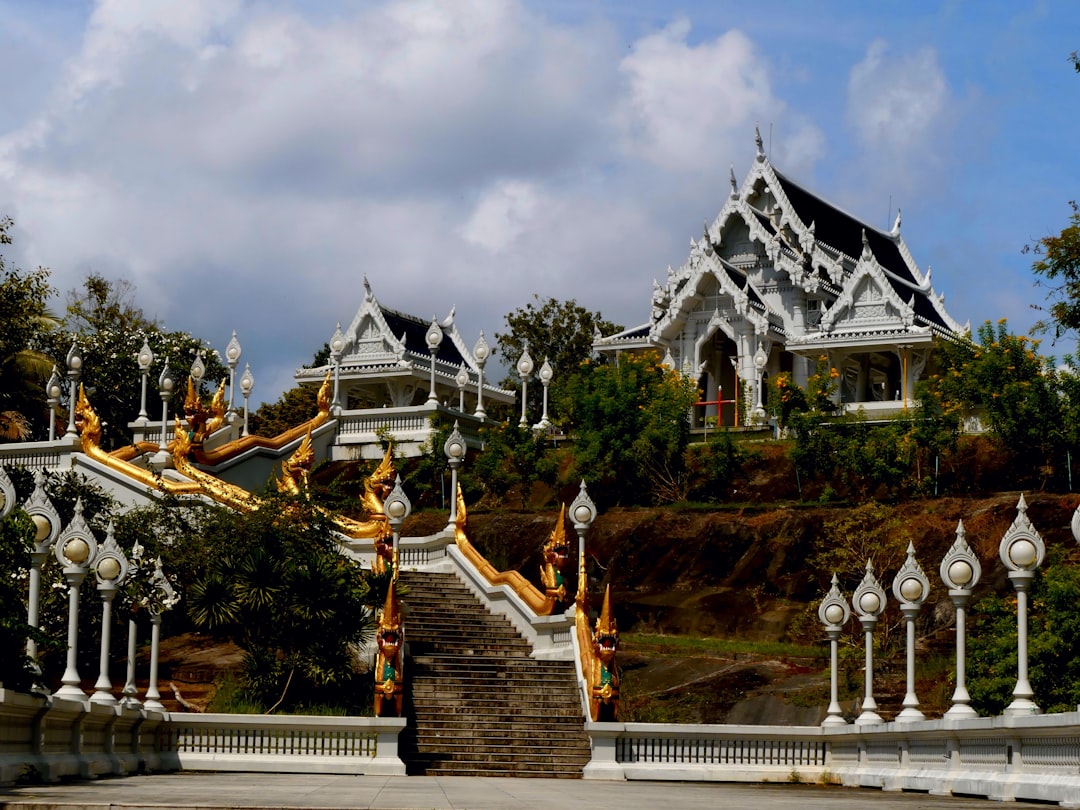 Professionisti per acquistare casa in Thailandia: avvocato, agenti immobiliari e altri servizi