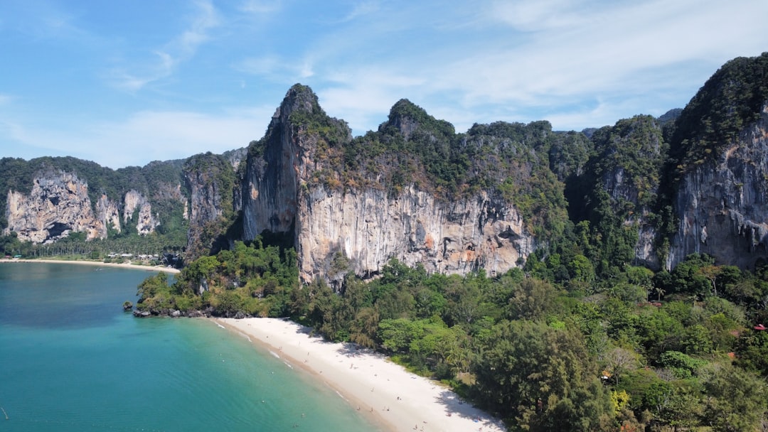 Smarthus og teknologi: øk komforten i din bolig i Thailand