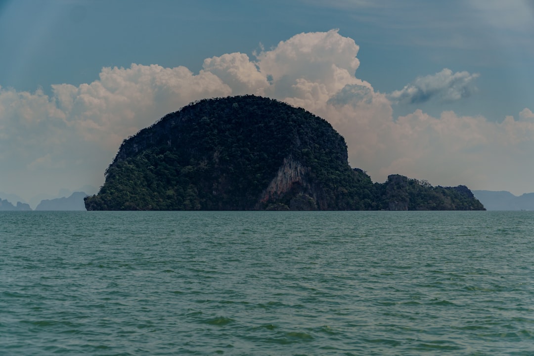 Tasso di cambio euro-baht: come gestire il rischio di cambio quando compri casa in Thailandia