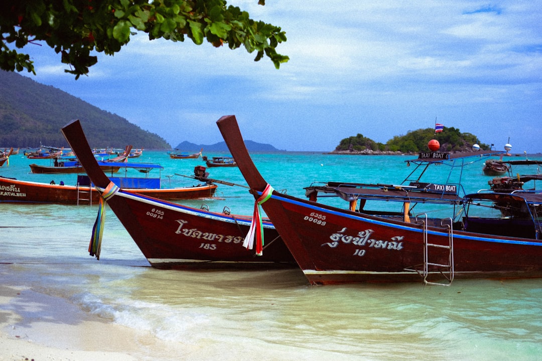 เทียบคุณภาพชีวิต: มีบ้านในประเทศไทยกับประเทศบ้านเกิด