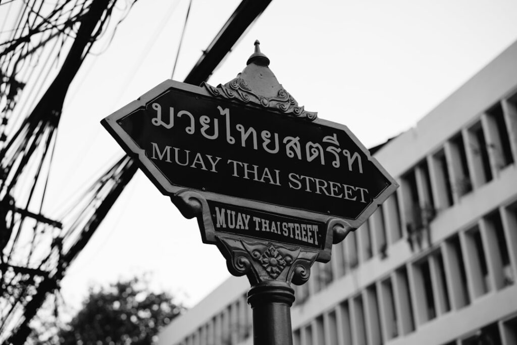 Turistikohde vai paikalliskaupunki Thaimaassa – aluevalinnan vaikutus arkeen