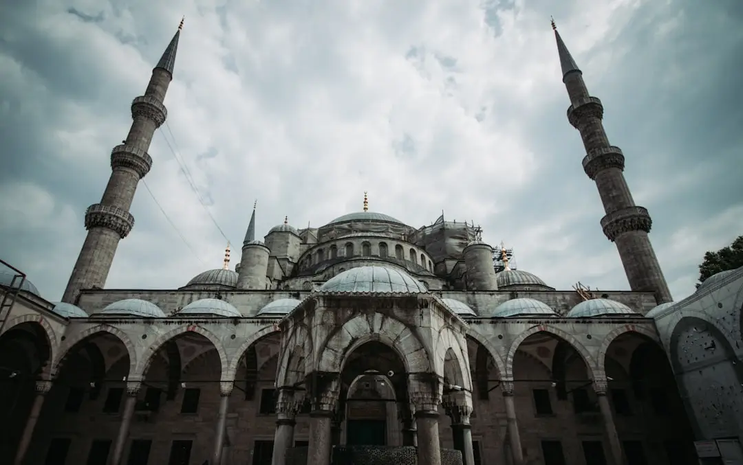 Türkiye’de dil bariyeri: Türkçe bilmeden günlük hayat ve çözümleri