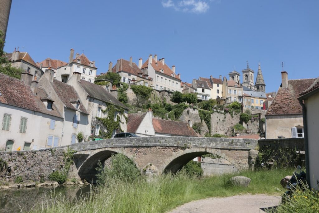 Villages de Franche-Comté : écrin de verdure et traditions préservées