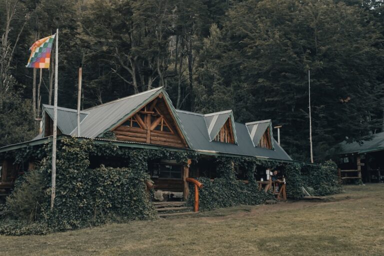 Å bo i DOM-TOM: sol, eksotikk og et paradisisk livsmiljø