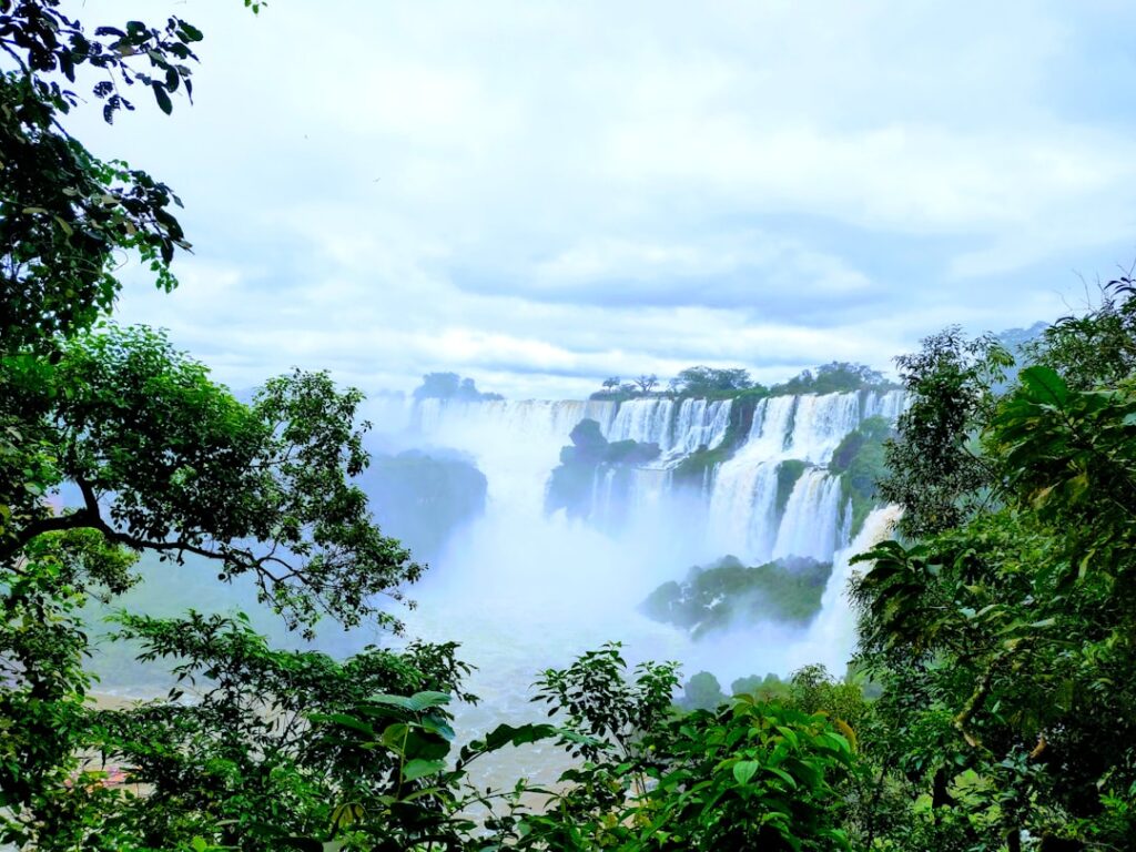 Vale a pena comprar uma fazenda ou sítio no Brasil?