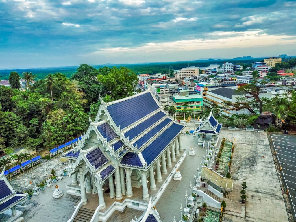 วิธีการถือครองอสังหาฯ ในประเทศไทยสำหรับชาวต่างชาติ