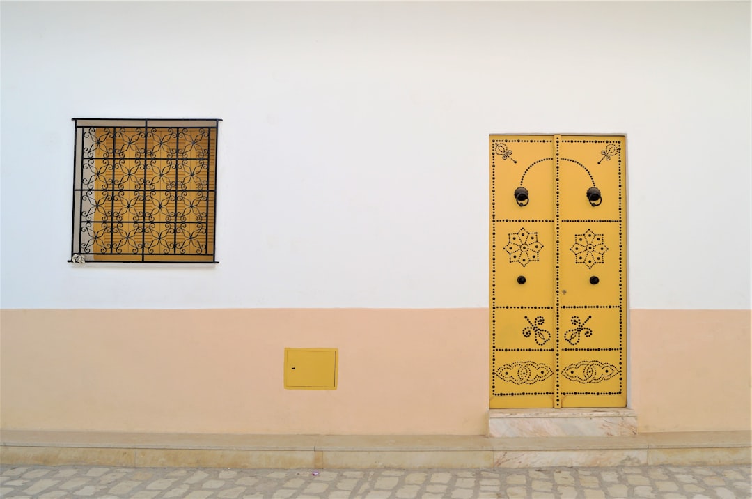 شراء عقار فاخر في المغرب: ما الذي يميز هذه التجربة عن شراء عقار عادي؟