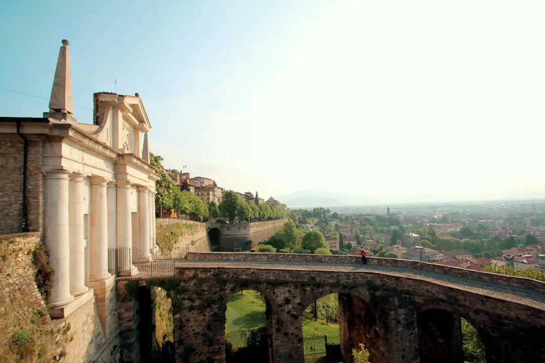 Prix de l’immobilier dans le Latium : variations fortes autour de Rome