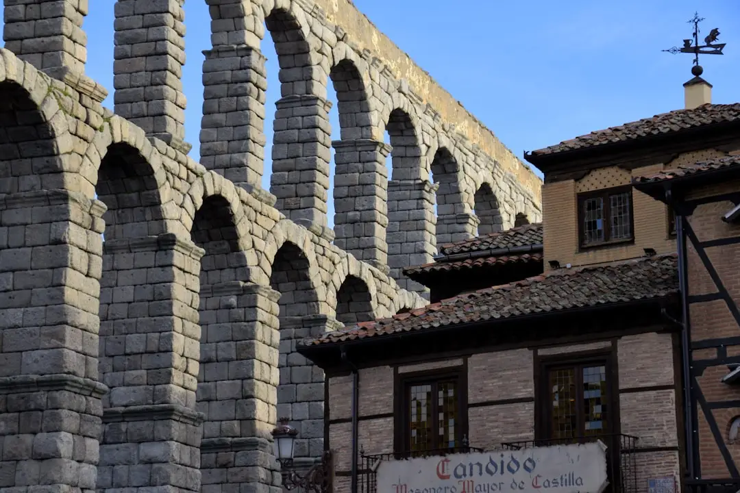 Où acheter en Castille-et-León : Salamanque, Burgos ou Ségovie ?